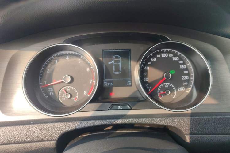 Used Volkswagen Golf 2016 1.6L Automatic Comfort Model
