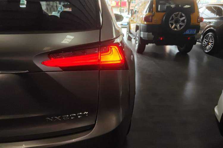 Used Lexus NX 2015 200T All-Wheel-Drive Fēngshàng Edition
