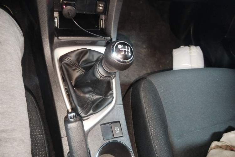 Used Toyota Corolla 2017 Revised Version 1.2T Manual GL-i