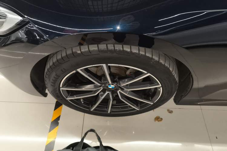 Used BMW 3 Series 2021 Second Facelift 320Li M Sport Package
