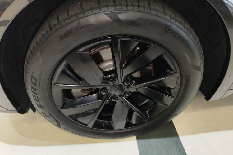 Used Li Auto L7 2023 Pro Model
