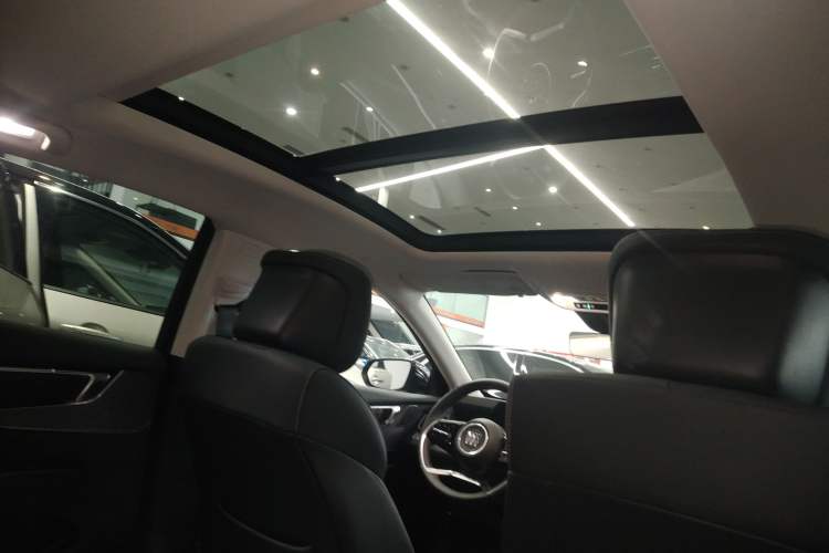 Used Buick LaCrosse 2023 28T Prestige Edition
