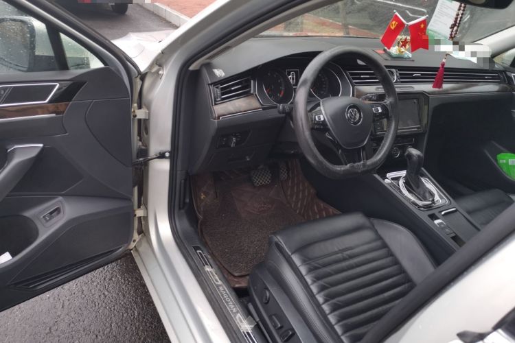 Used Volkswagen Magotan 2019 330TSI DSG Luxury Model China V Standard
