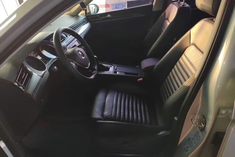 Used Volkswagen Magotan 2018 Facelift 330TSI DSG Luxury Model
