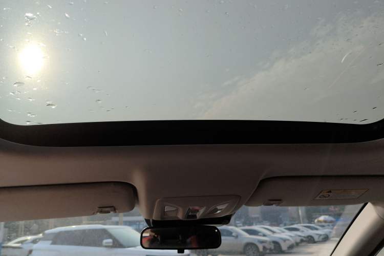 Used Dongfeng Aeolus Yixuan MAX 2023 1.5T Super-Powered Dad Edition