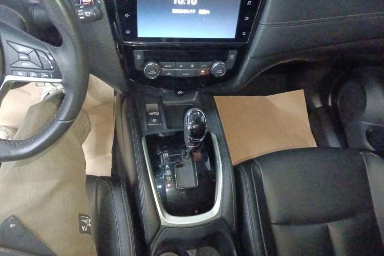 Used Nissan X-Trail 2019 2.0L CVT Smart Connect Comfort Edition 2WD
