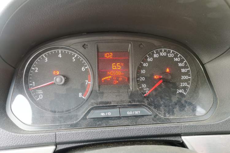 Used Volkswagen Jetta 2015 Zhuihui Edition 1.4L Manual Fashion Model