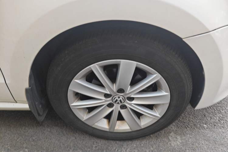 Used Volkswagen Polo 2013 1.6L Automatic Luxury Edition
