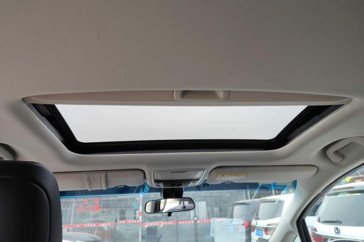 Used Honda Elysion 2019 2.0L Hybrid Luxury Edition
