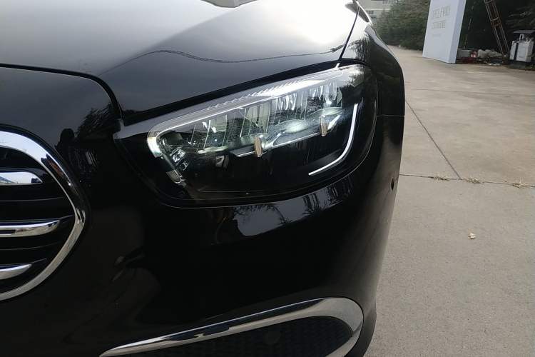 Used Mercedes-Benz E-Class 2022 E 260 L
