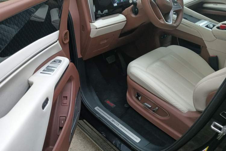 Used BYD Xia 2025 DM-i 1.5T 180km Excellence Model