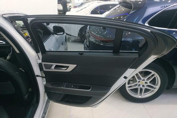 Used Jaguar XEL 2018 2.0T 200 PS Premium Edition
