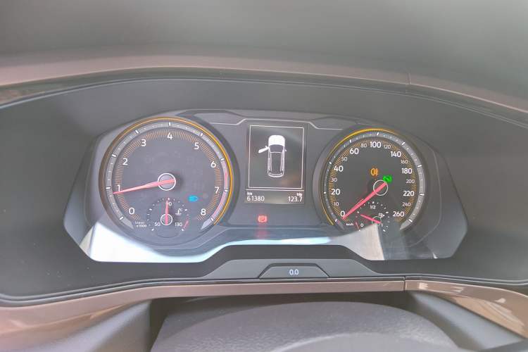 Used Volkswagen Tharu 2020 280TSI Two-Wheel Drive Luxury Edition China VI Standard
