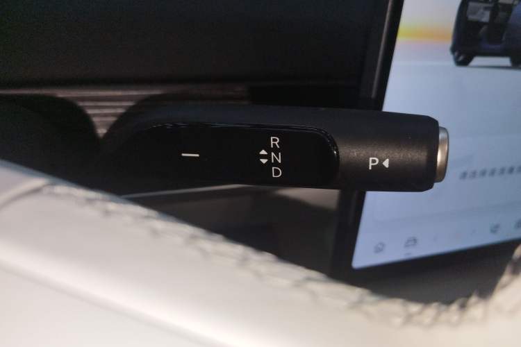 Used ONVO L60 2024 60 kWh Rear-Drive Version