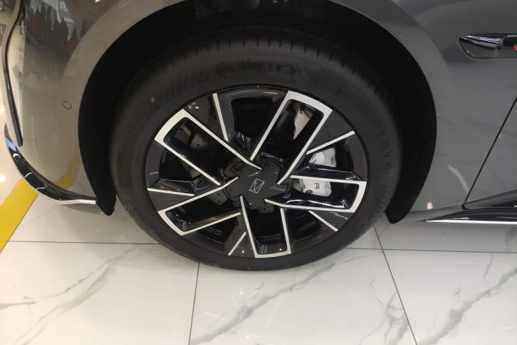 Used  06 2025 Ultra Pure Electric Edition