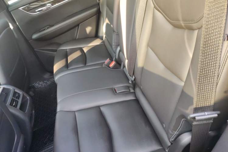 Used Cadillac XT5 2018 28E Four-Wheel Drive Tech Version
