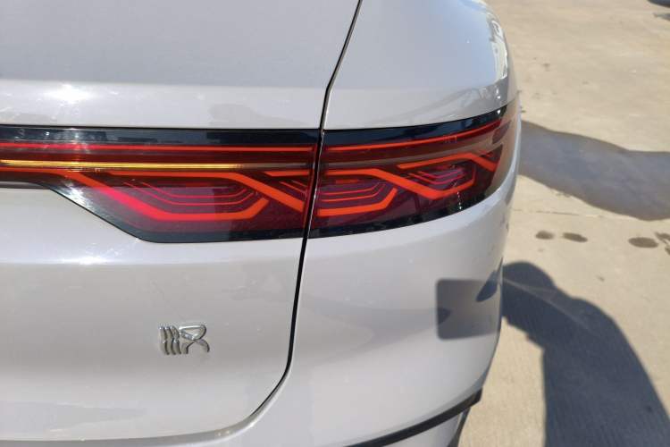 Used BYD Han 2025 EV Intelligent Driving Edition 701KM LiDAR Flagship Model
