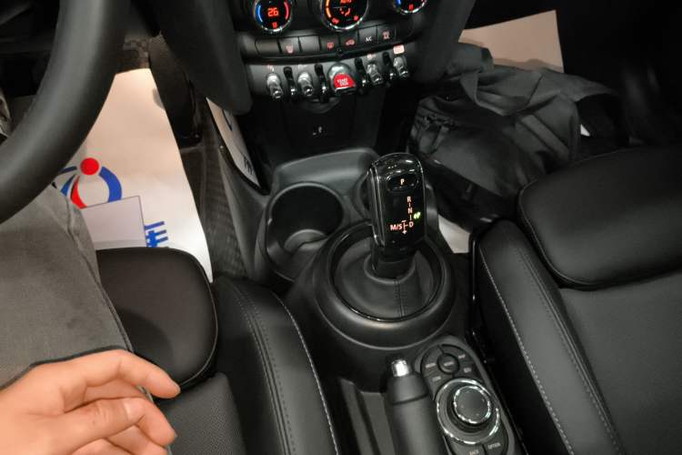 Used  MINI 2023 Updated 1.5T COOPER Artist
