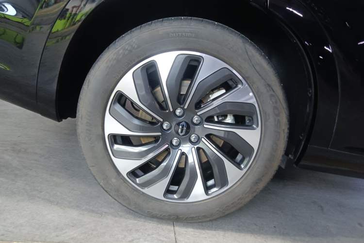 Used Hima AITO M7 2024 1.5T Rear-Drive Plus Version 5 Seats
