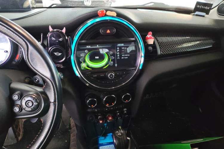 Used  MINI 2016 2.0T COOPER S Pioneer Edition
