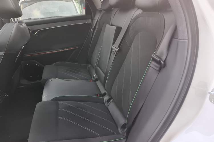 Used VOYAH FREE 2025 318 318 km Rear-Drive Touring Edition
