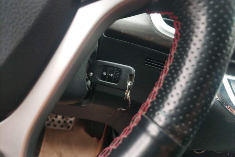 Used Honda Jade 2013 1.8L automatic Comfort version 5 seats