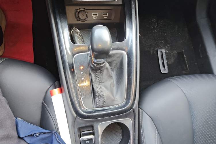 Used Roewe i5 2019 1.5L Automatic 4G Connected Langhao Edition
