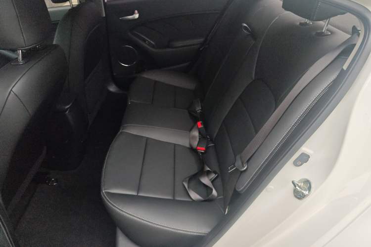 Used Kia K3 2015 1.6L Manual GLS
