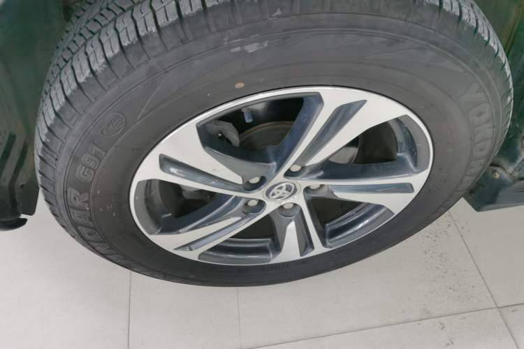 Used Toyota RAV4 2015 2.0L CVT Two-Wheel Drive Fashion Edition