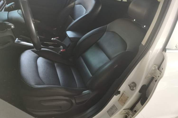 Used Hyundai Elantra 2016 1.4T Dual-Clutch Xuan Dong · Dynamic Version
