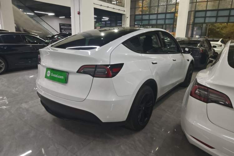 Used Tesla Model Y 2024 Rear-Wheel-Drive Version
