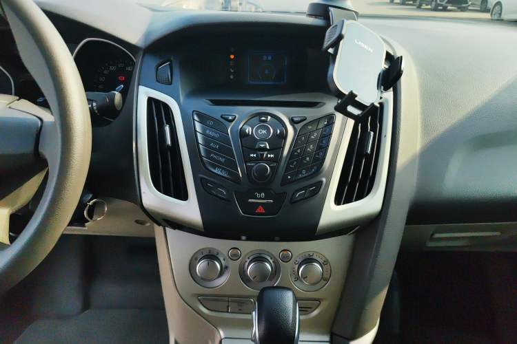 Used Ford Focus 2012 Sedan 1.6L Automatic Comfort Model
