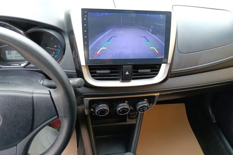 Used Toyota YARiS L 2017 1.5E CVT Dynamic Edition
