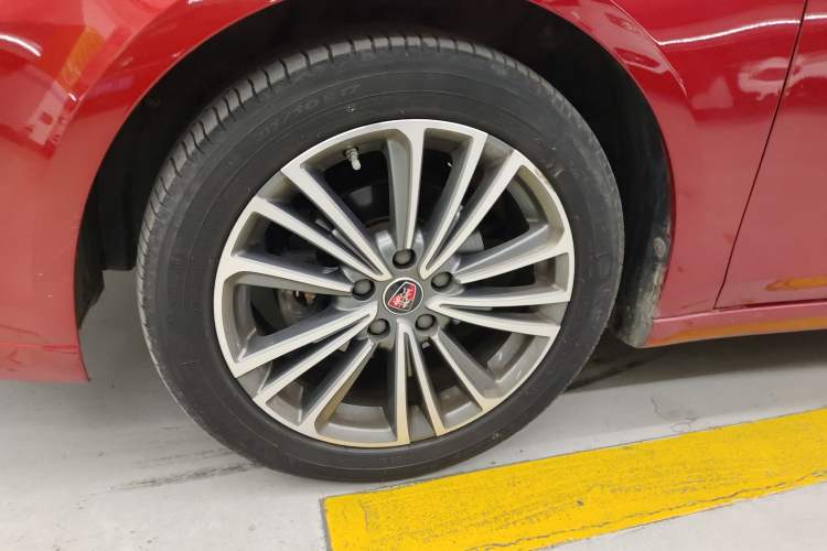 Used Roewe i6 2020 PLUS 1.6L CVT 4G Connected Glory Flagship Edition
