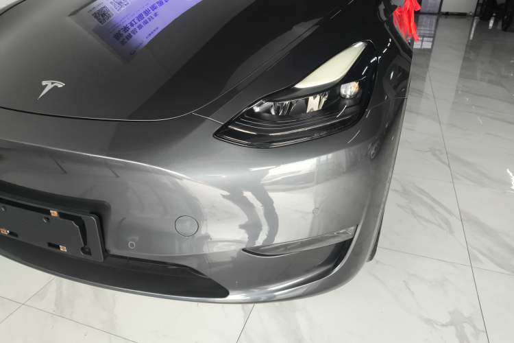 Used Tesla Model Y 2021 Long-Range All-Wheel-Drive Version