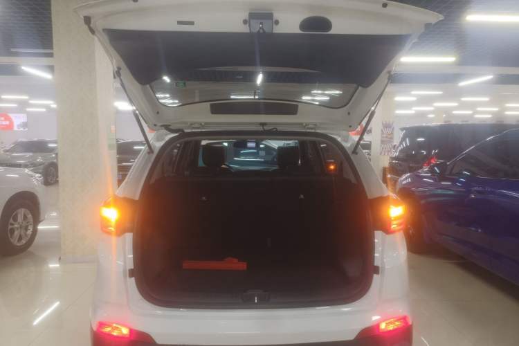 Used Hyundai ix25 2015 1.6L Automatic Two-Wheel Drive Smart GLS Trim
