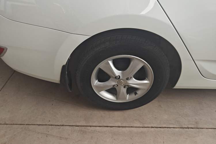 Used Hyundai Verna 2014 1.4L Manual Smart GLS Trim
