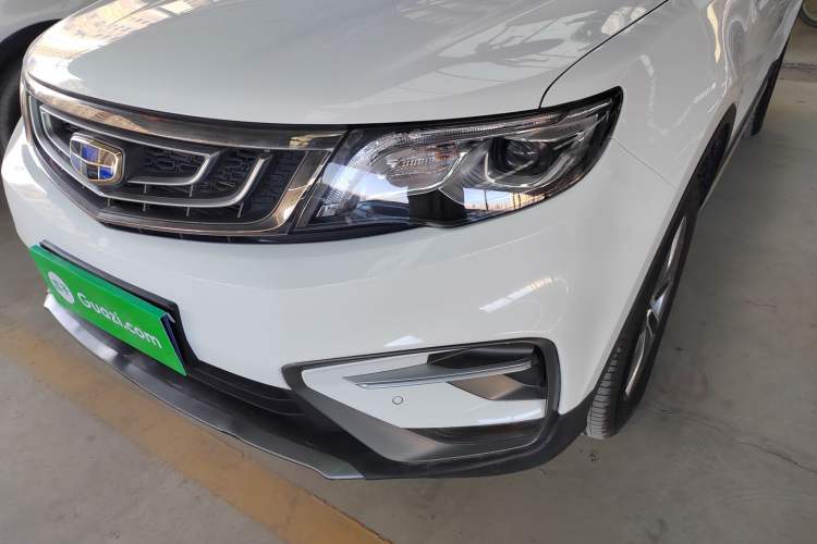 Used Geely Auto Emgrand X7 Sport 2018 1.8TD Automatic Two-Wheel Drive Smart Connect 4G Internet Edition
