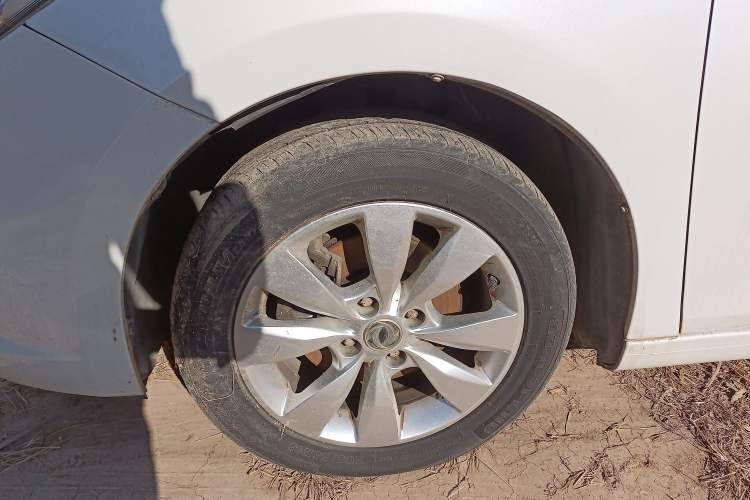 Used Dongfeng Aeolus L60 2015 1.8L Automatic New Enjoyment Model
