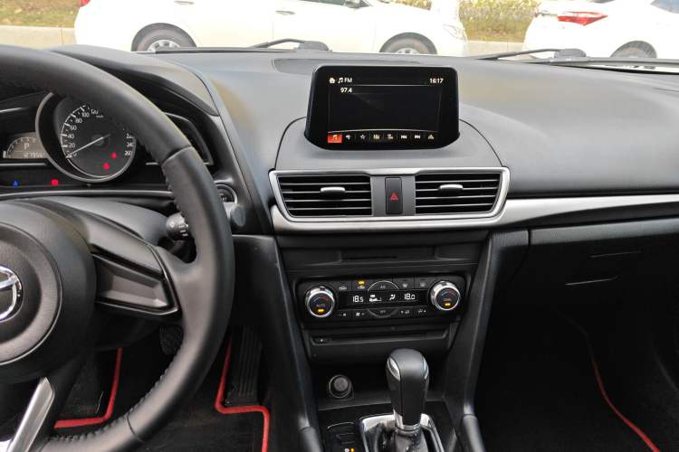 Used Mazda Mazda 3 Axela 2017 Sedan 1.5L Automatic Luxury Model Emission Standard China V