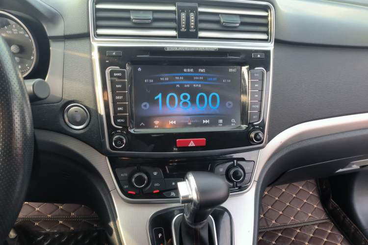 Used Haval H6 2015 Sport Edition 1.5T Automatic Two-Wheel Drive Luxury Model
