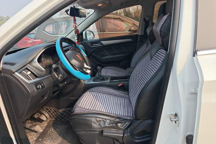 Used Roewe RX5 2018 20T Two-Wheel Drive Manual Flagship Edition