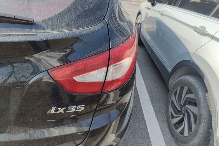 Used Hyundai ix35 2013 2.0L Automatic Two-Wheel Drive Smart GLS China IV Standard