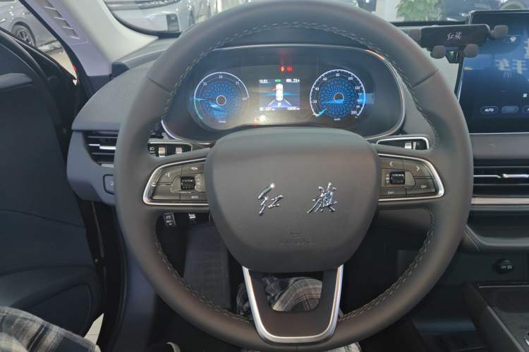 Used Hongqi E-QM5 2024 610 km PLUS
