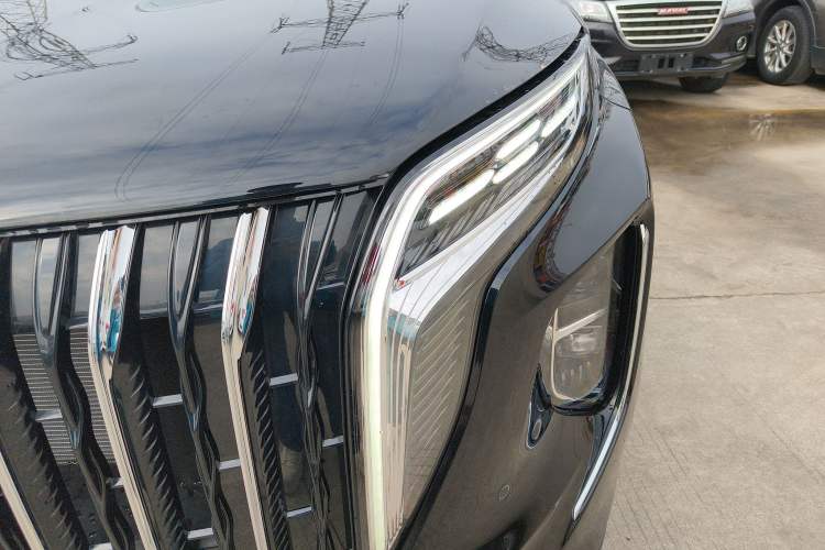 Used Hongqi HS7 PHEV 2024 2.0T PHEV Two-Wheel Drive Flagship Edition 6 Seats
