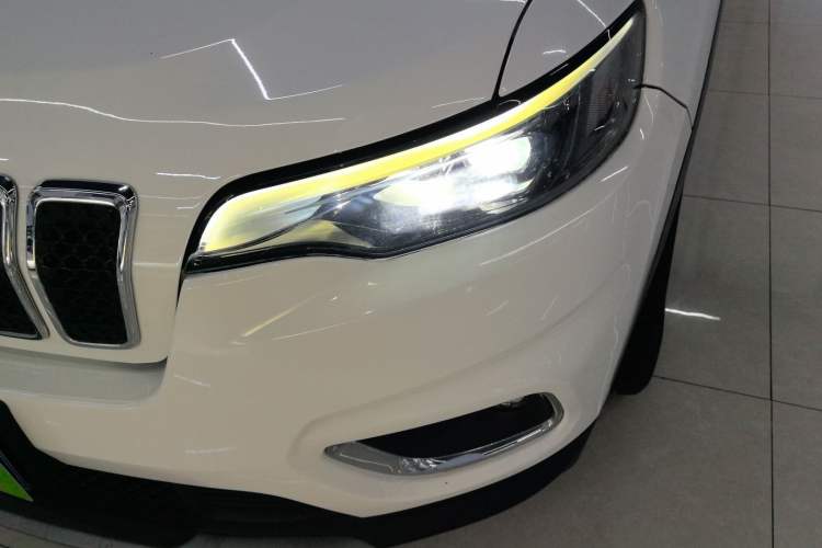 Used  Cherokee 2019 2.0T Two-Wheel Drive Smart Enjoyment Version China V
