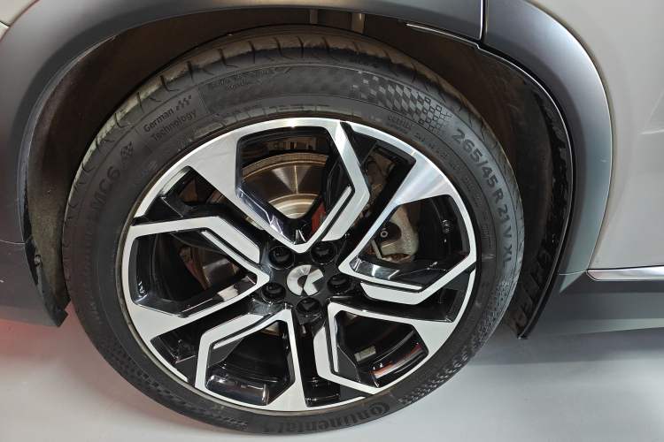 Used Nio ES8 2020 415 km Signature Edition 6-Seater Version
