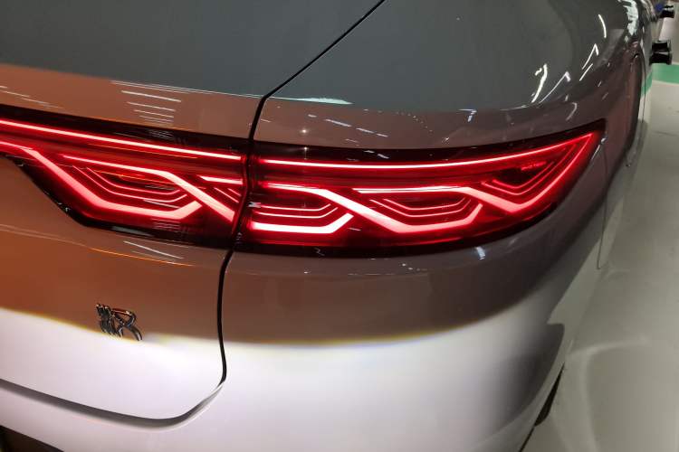 Used BYD Han 2025 EV with 701 km of Laser Radar-Enabled Intelligent Driving
