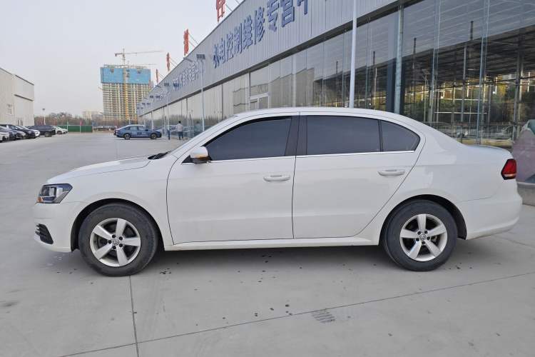 Used Volkswagen Lavida 2019 Lavida Start 1.5L Manual Fashion Edition China VI Standard
