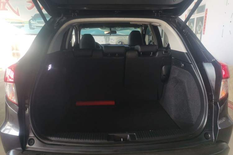 Used Honda Vezel 2020 1.5L CVT Pioneer Edition
